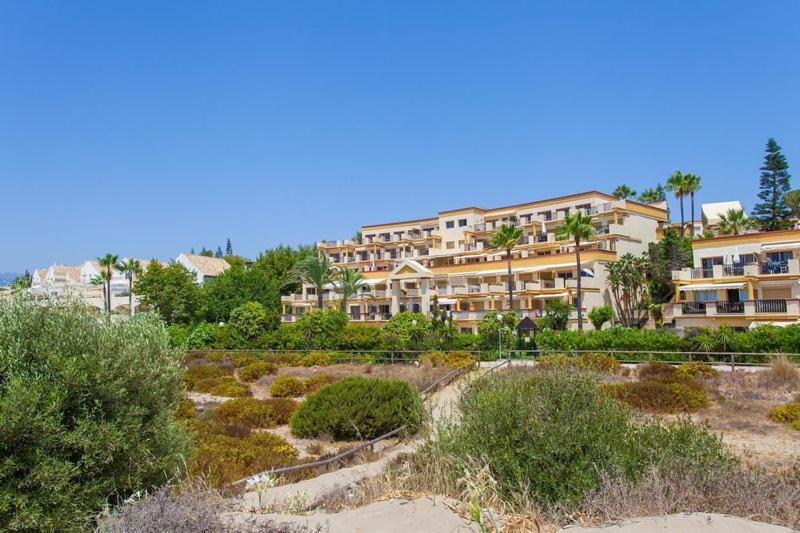 Oleholidays 413 Romana Playa Primera Linea Playa Apartment Marbella